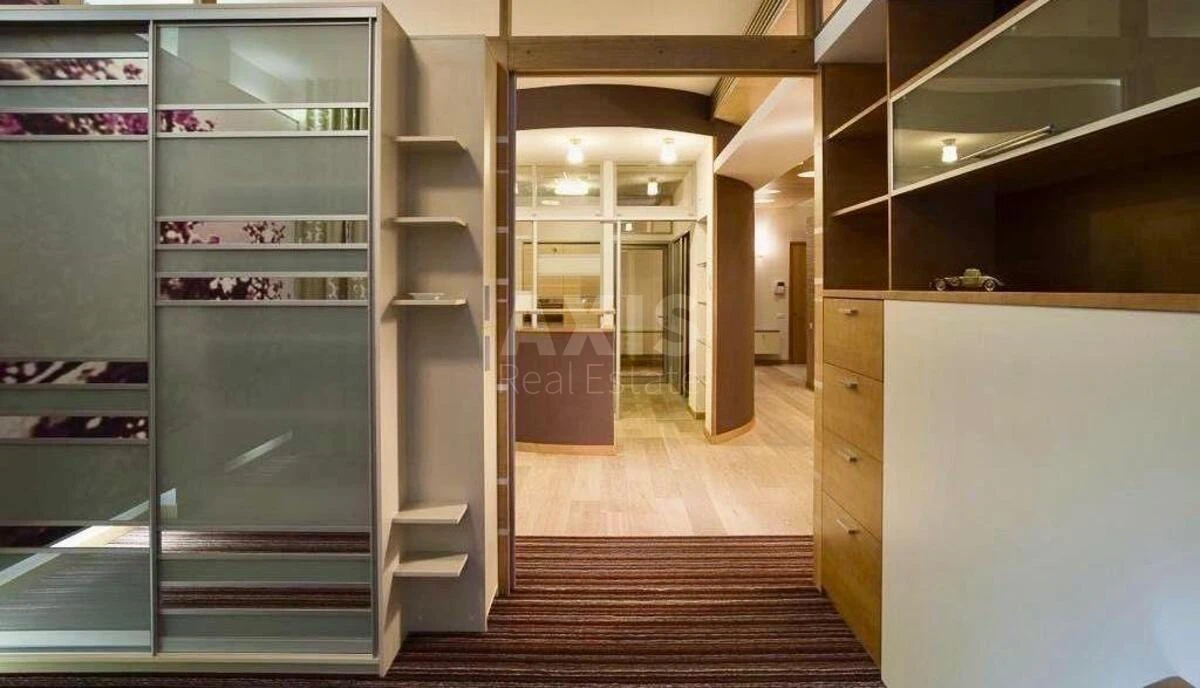 3k apartment vul. Grushevs'kogo Myhajla 9А648134