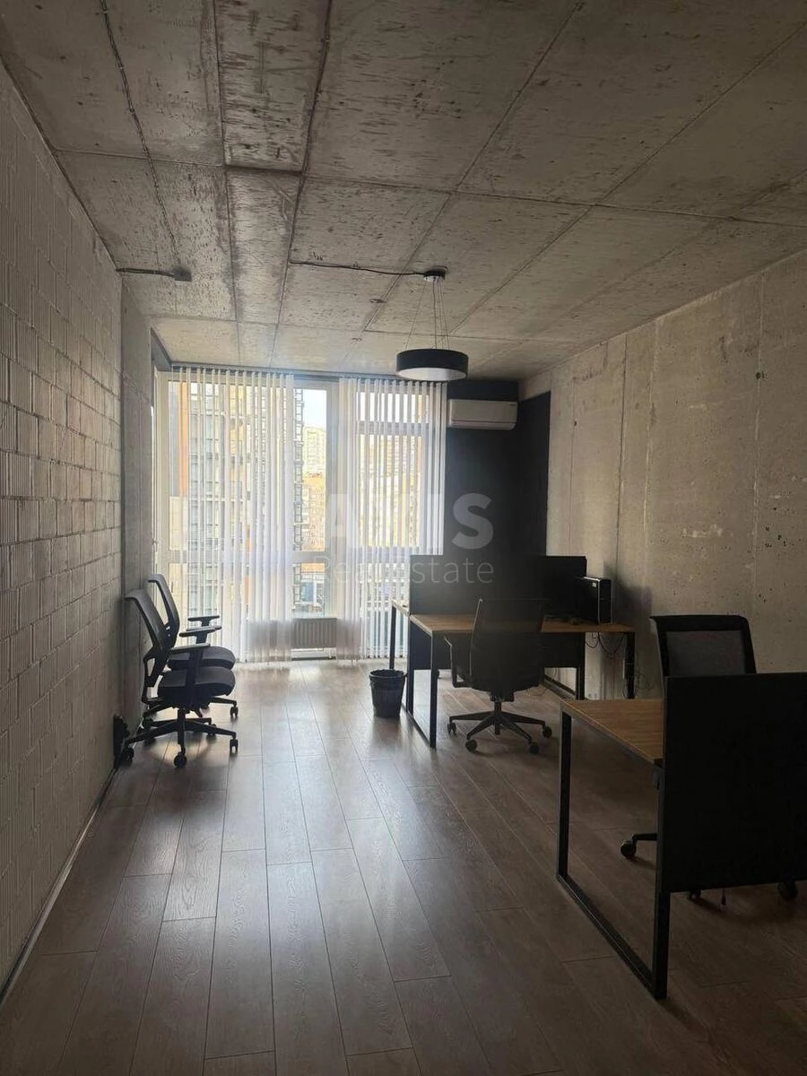 Office vul. Predslavyns'ka 40, 131m2669596