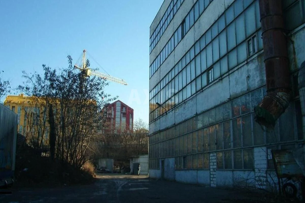 Trade object pr-t Sobornosti 19, 5050m265412