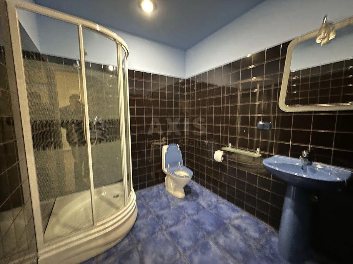 Office vul. Pymonenka Mykoly 13, 1612m26701019