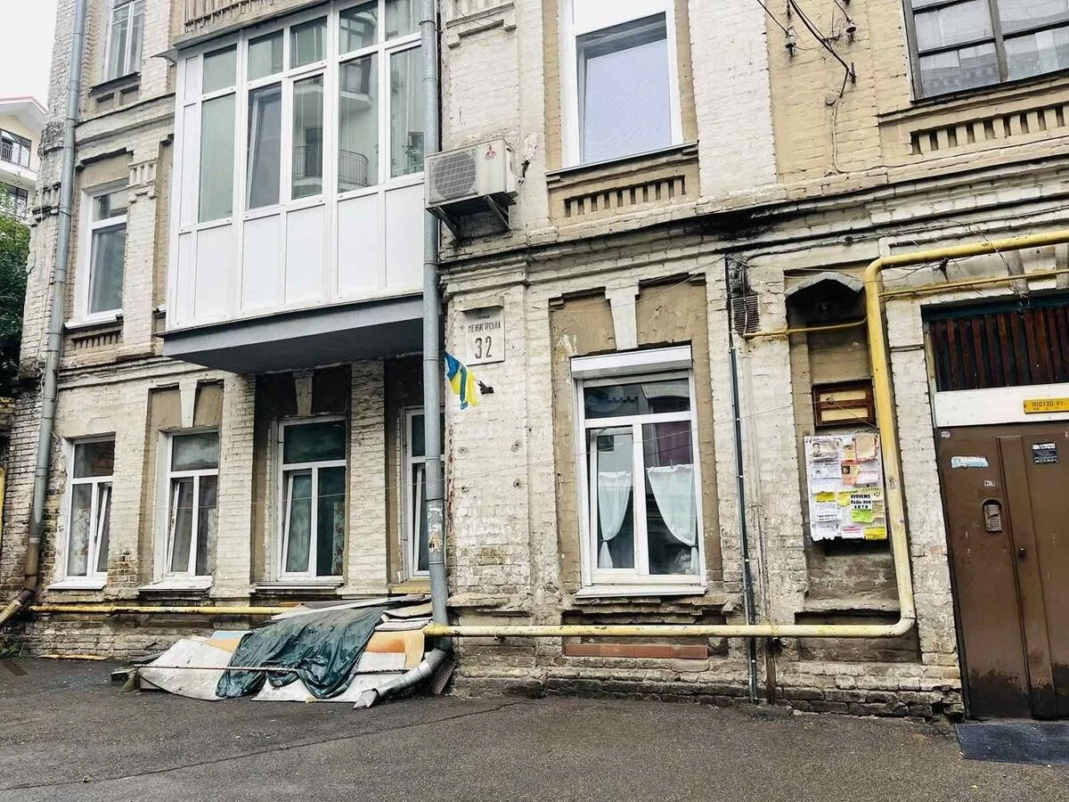 2к квартира ул. Межигорская 32684977