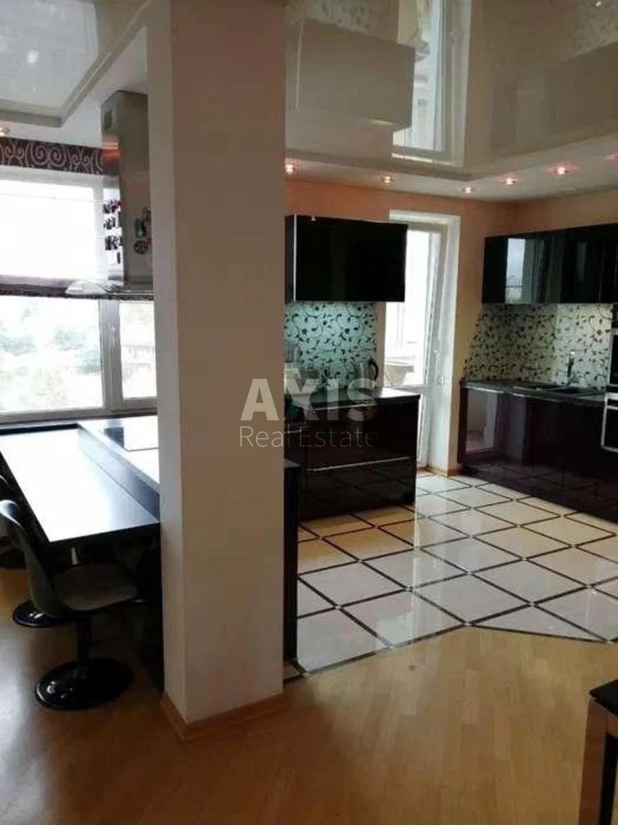 4k apartment vul. Osinnja 33284572