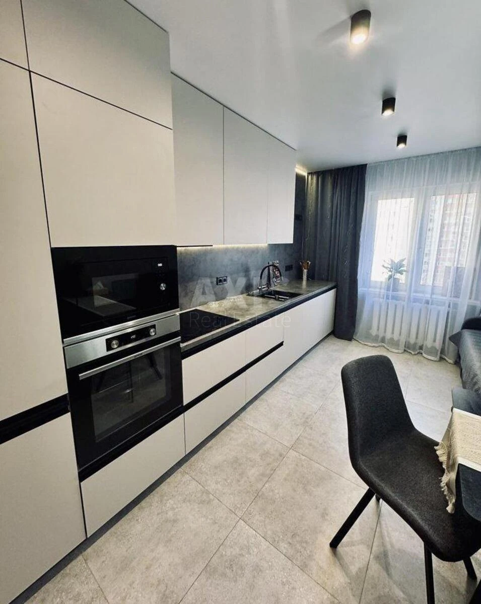 2k apartment vul. Urlivs'ka 1968641
