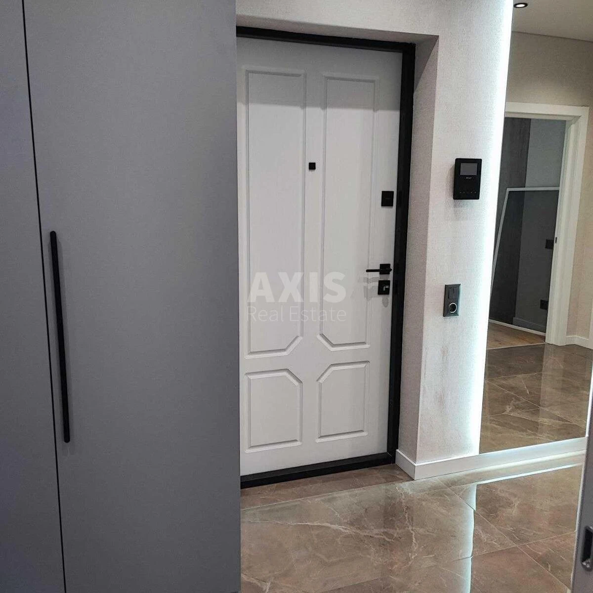 2k apartment pr-t Berestejskij 676702512