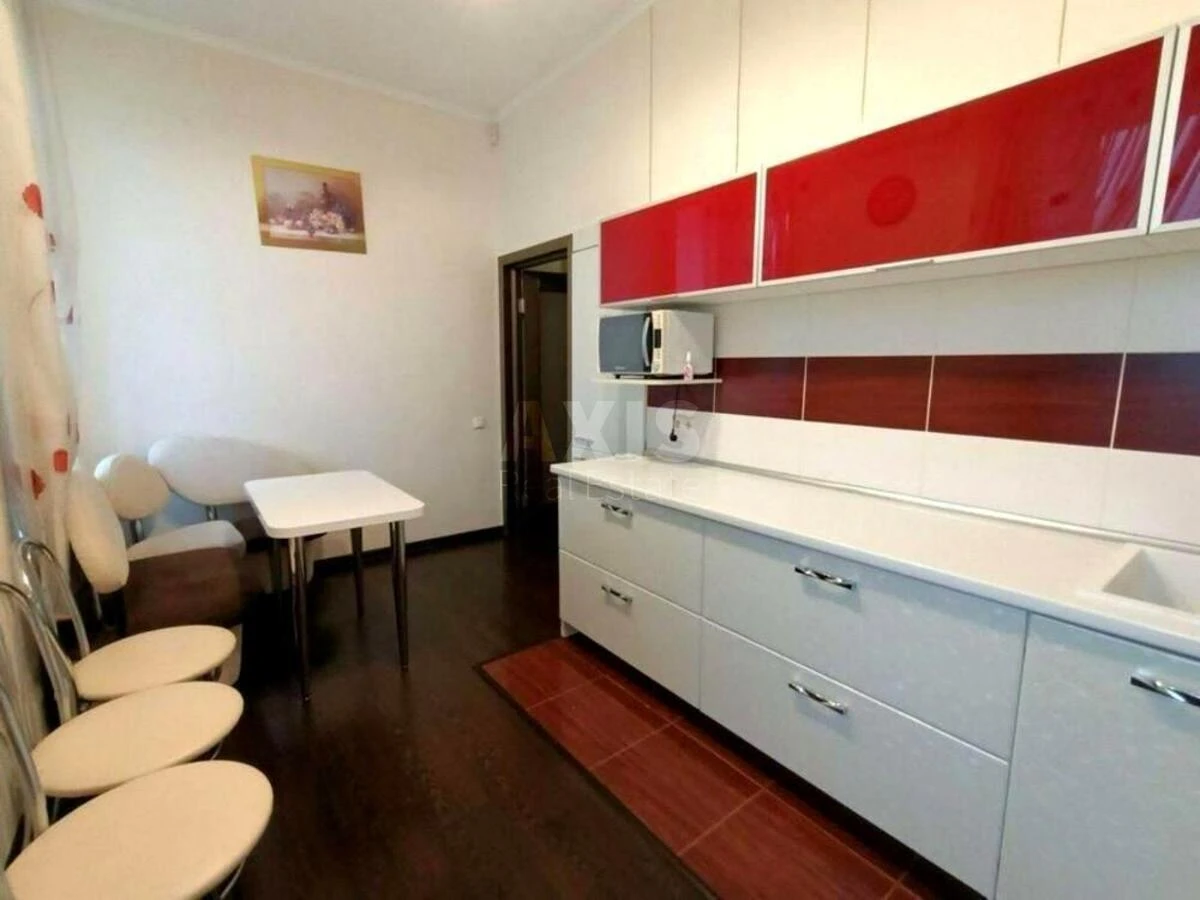 2к квартира ул. Антоновича 48Б63853