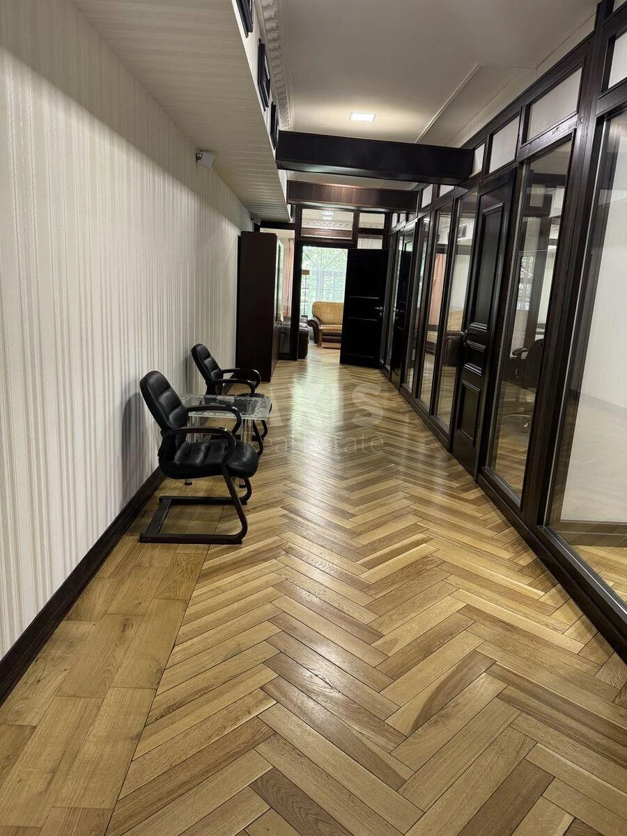 Office vul. Zhyljans'ka 72А, 130m2656628