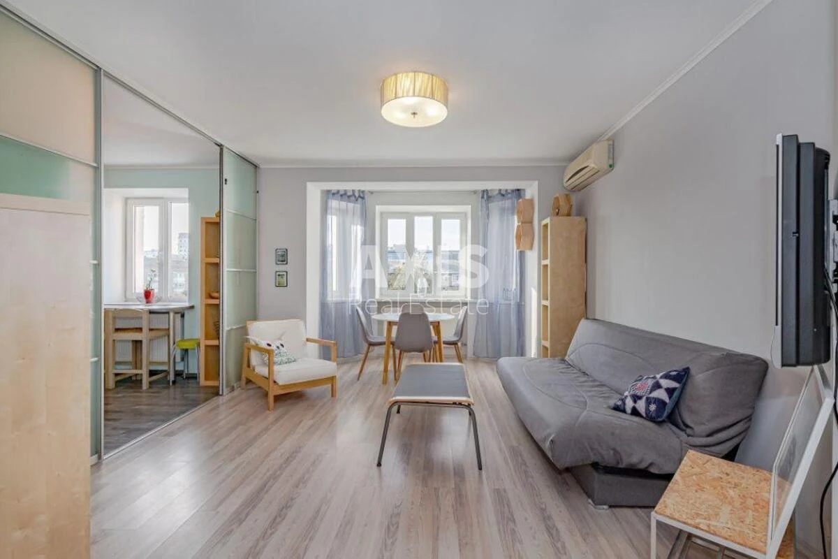 3k apartment vul. Jurkivs'ka 28619371