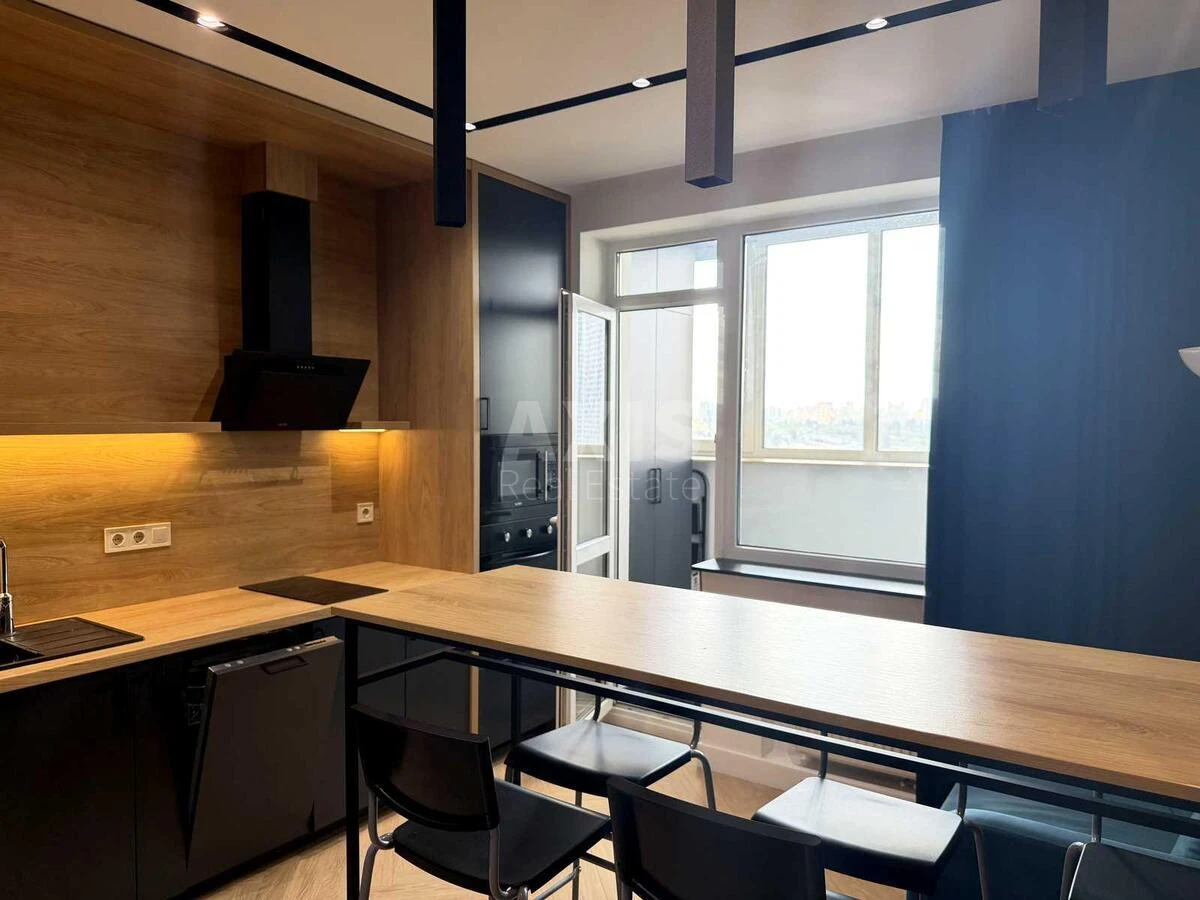 1k apartment pr-t Berestejskij 5В70538