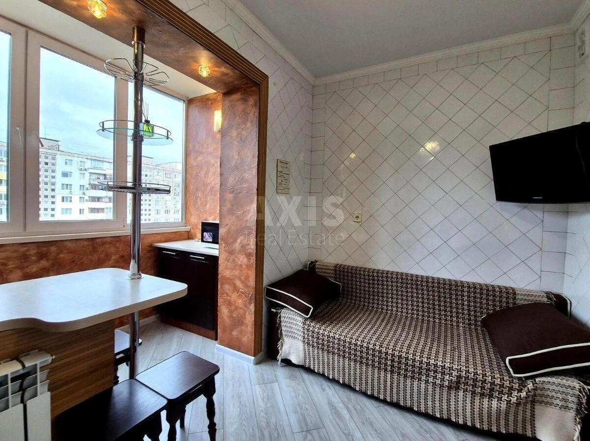 1к квартира пр-т Владимира Ивасюка 17В650881