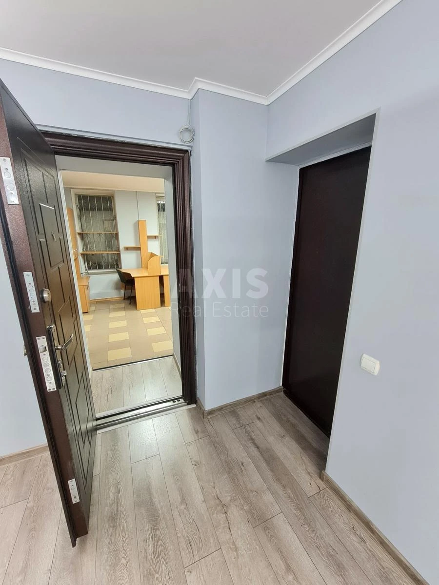 Office vul. Panasa Myrnogo 9Б, 85m26646014