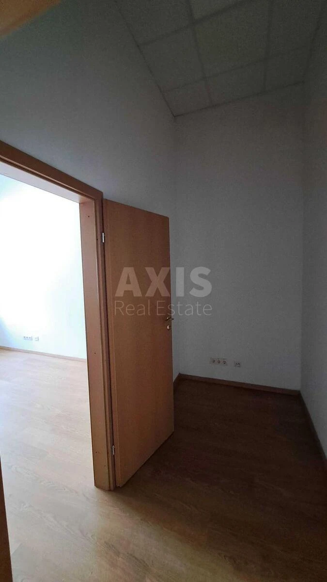 Офис ул. Сверстюка Евгения 11Б, 58м2712318