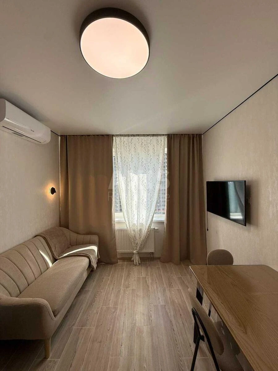 1k apartment vul. L'vivs'ka 15665814