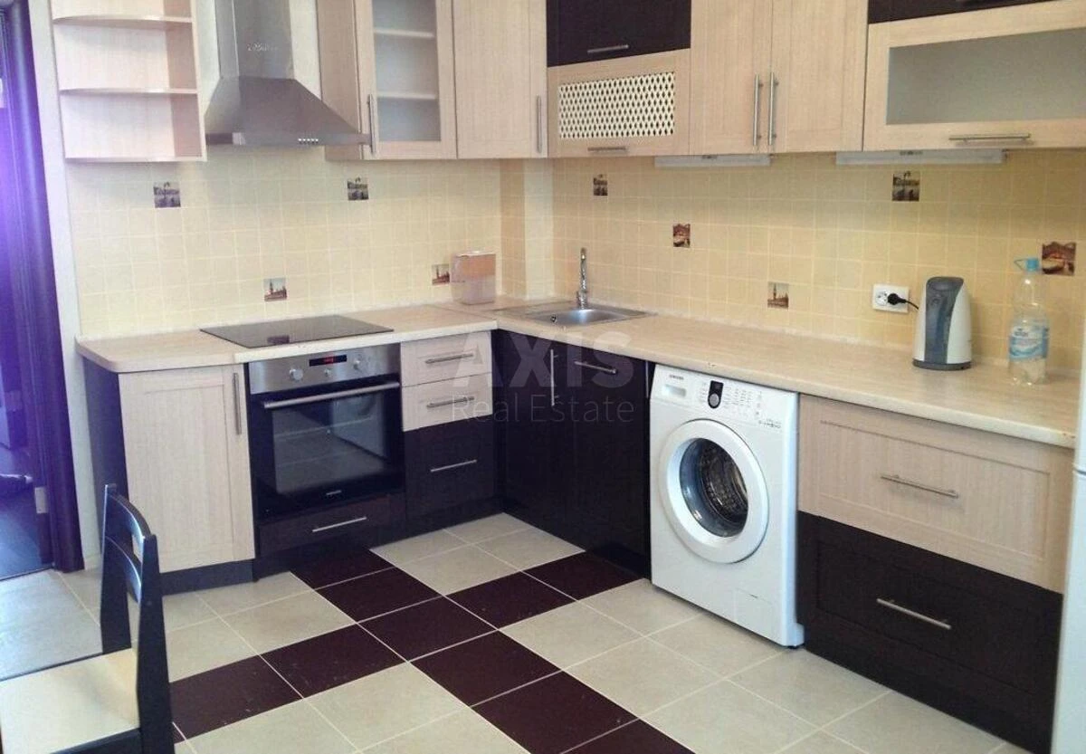 1k apartment pr-t Lobanovs'kogo 15066613