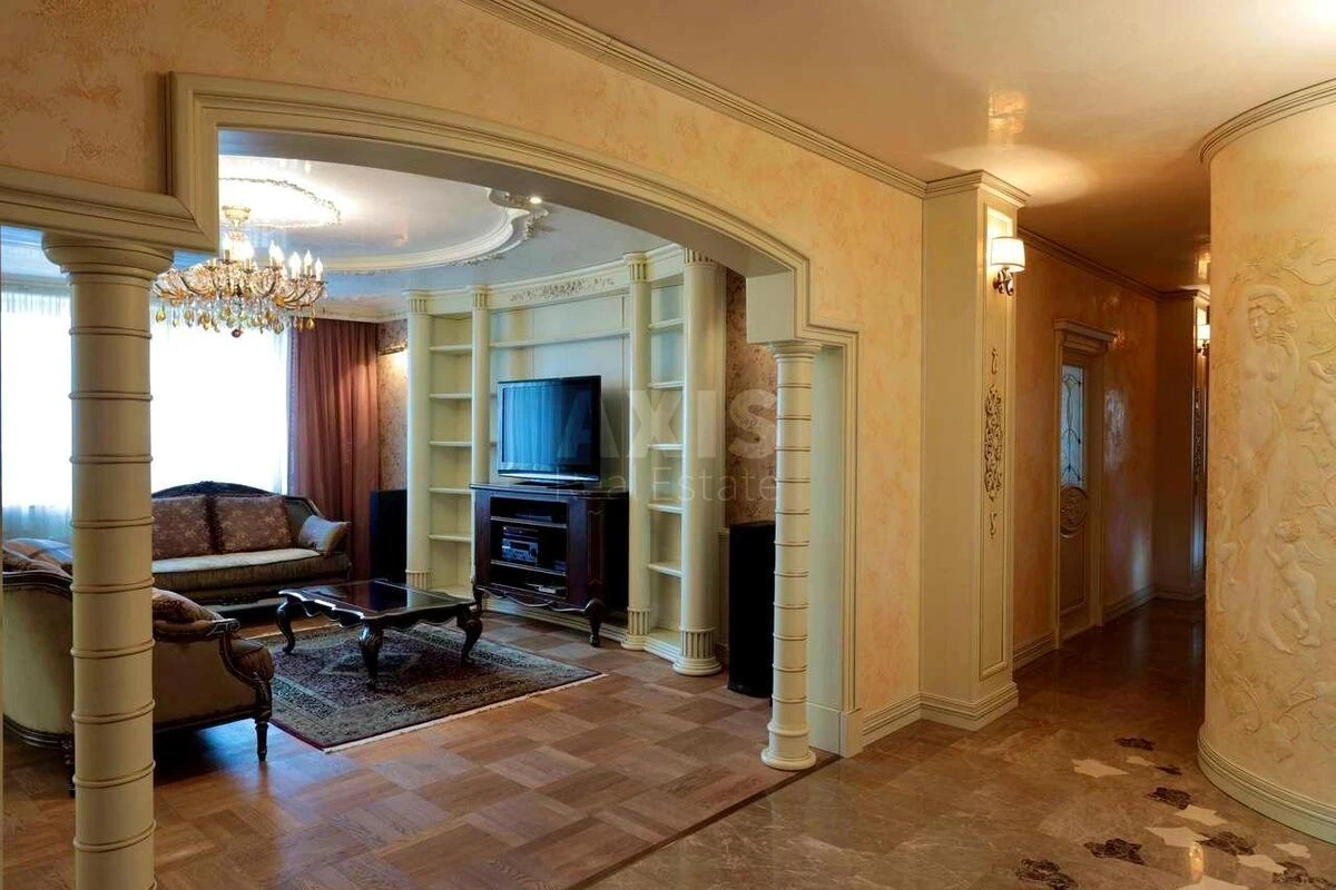 4к квартира ул. Окипной Раисы 10Б636013