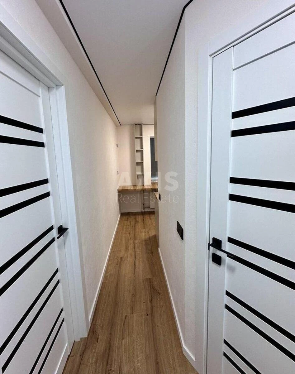 1k apartment pl. Peremogy 19603615