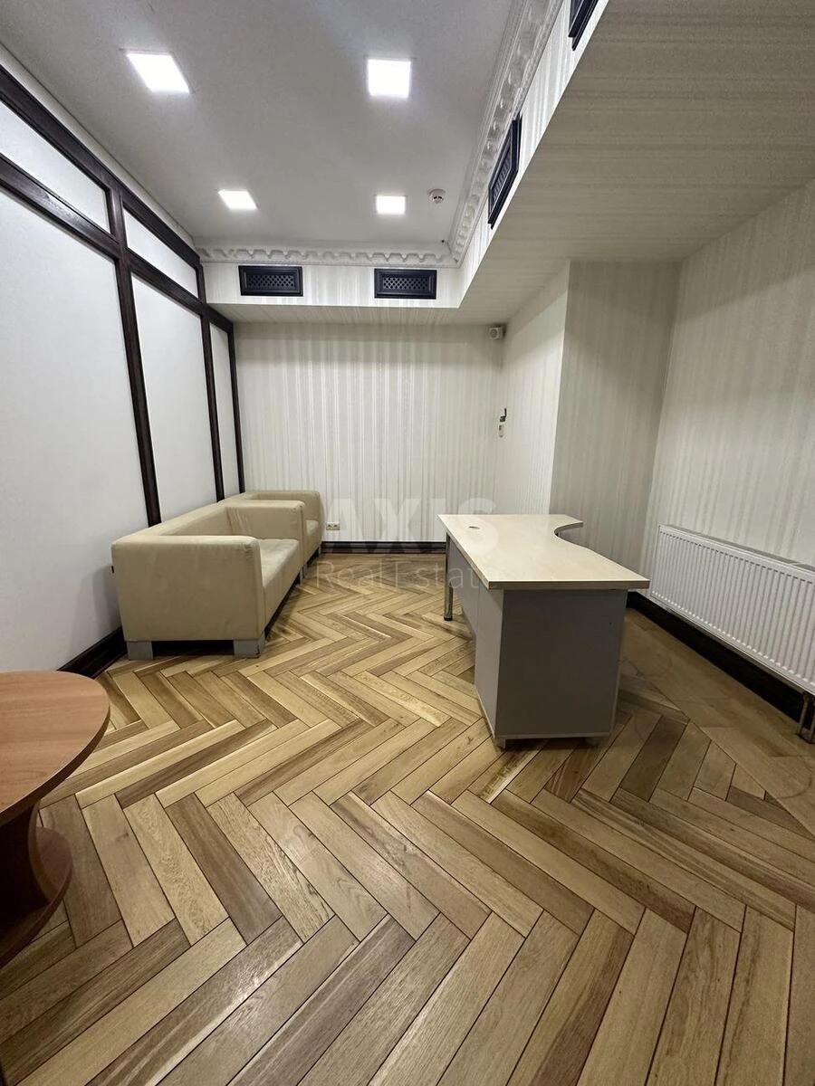 Office vul. Zhyljans'ka 72А, 130m2656625