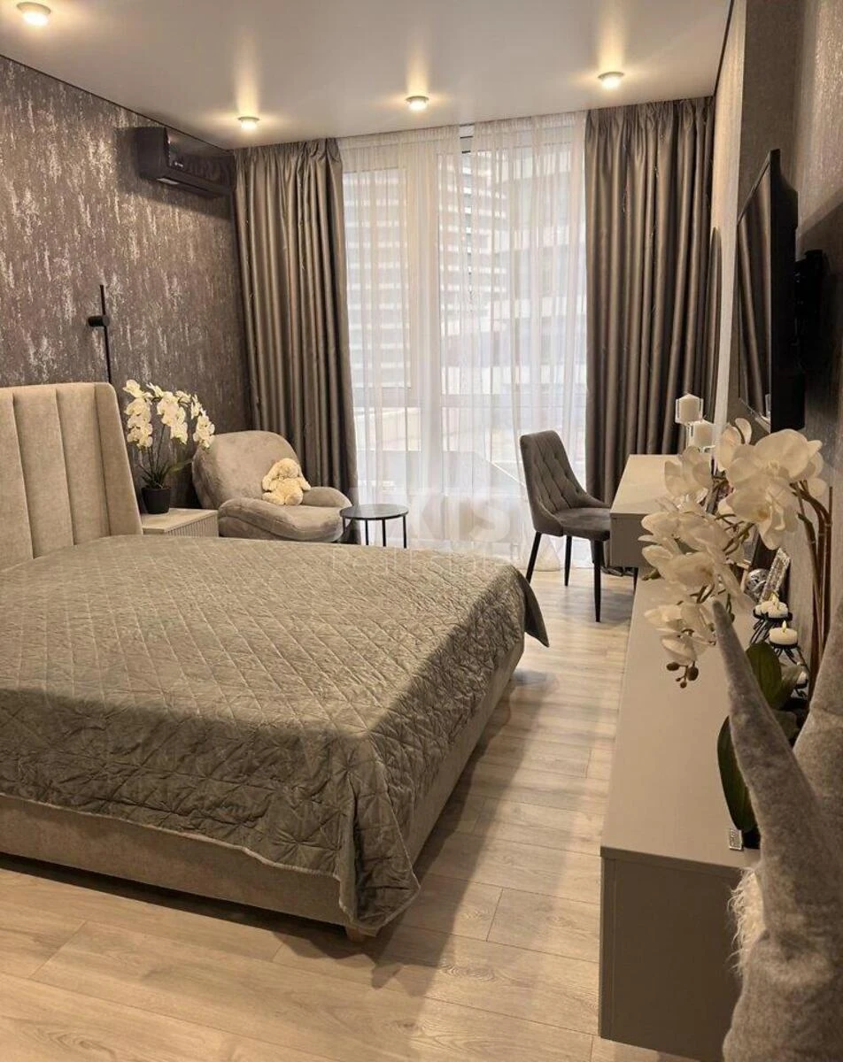 2k apartment nab. Dniprovs'ka 15Ж720293