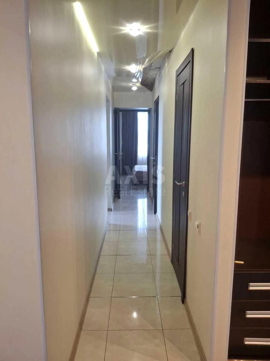 3k apartment vul. Staronavodnyc'ka 8Б705484