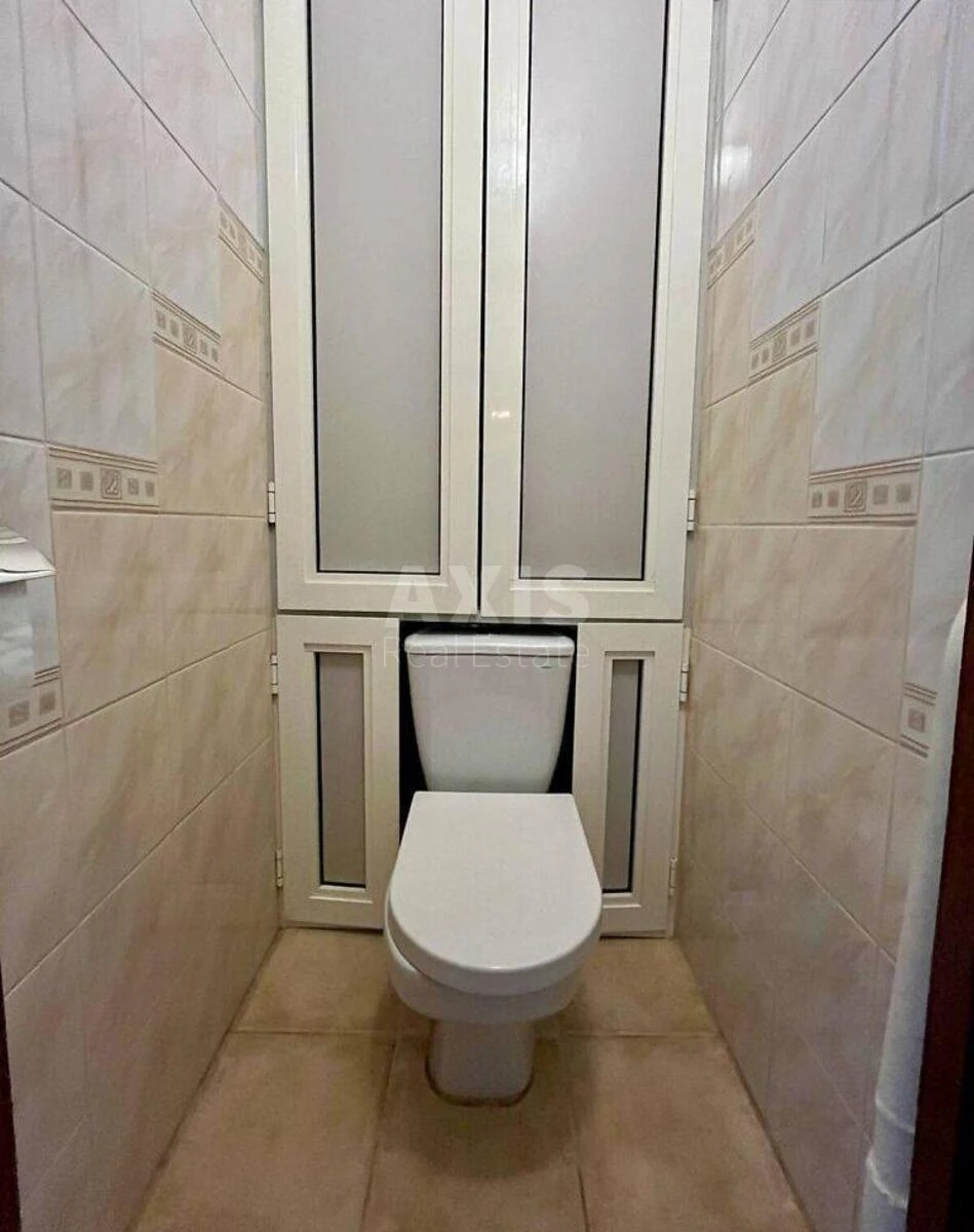 3к квартира ул. Ахматовой Анны 66744111