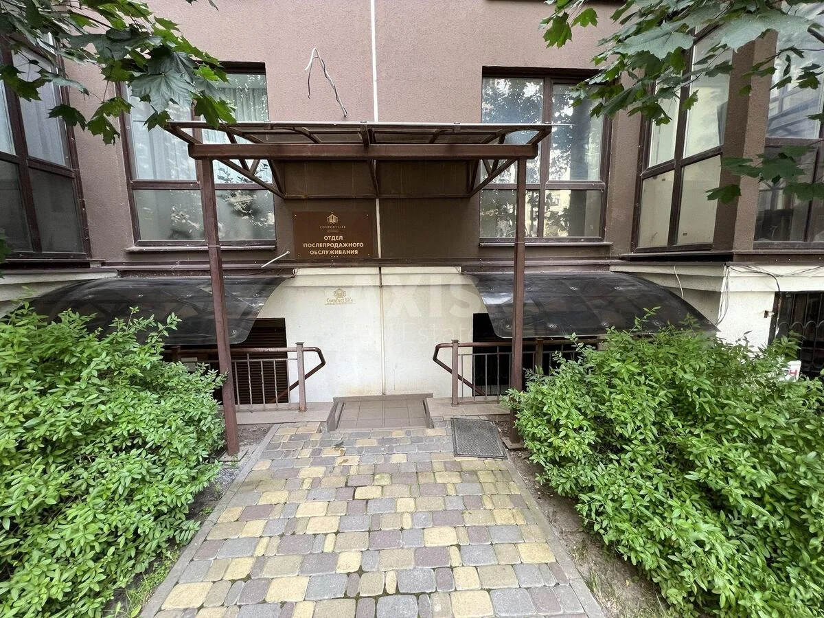 Об'єкт торгівлі вул. Радистів 30, 63м2