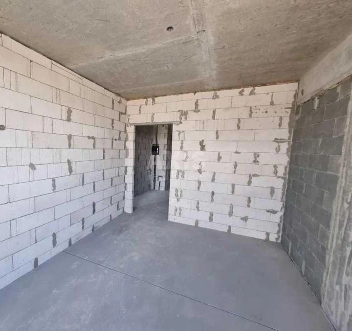 1k apartment nab. Dniprovs'ka 1647393