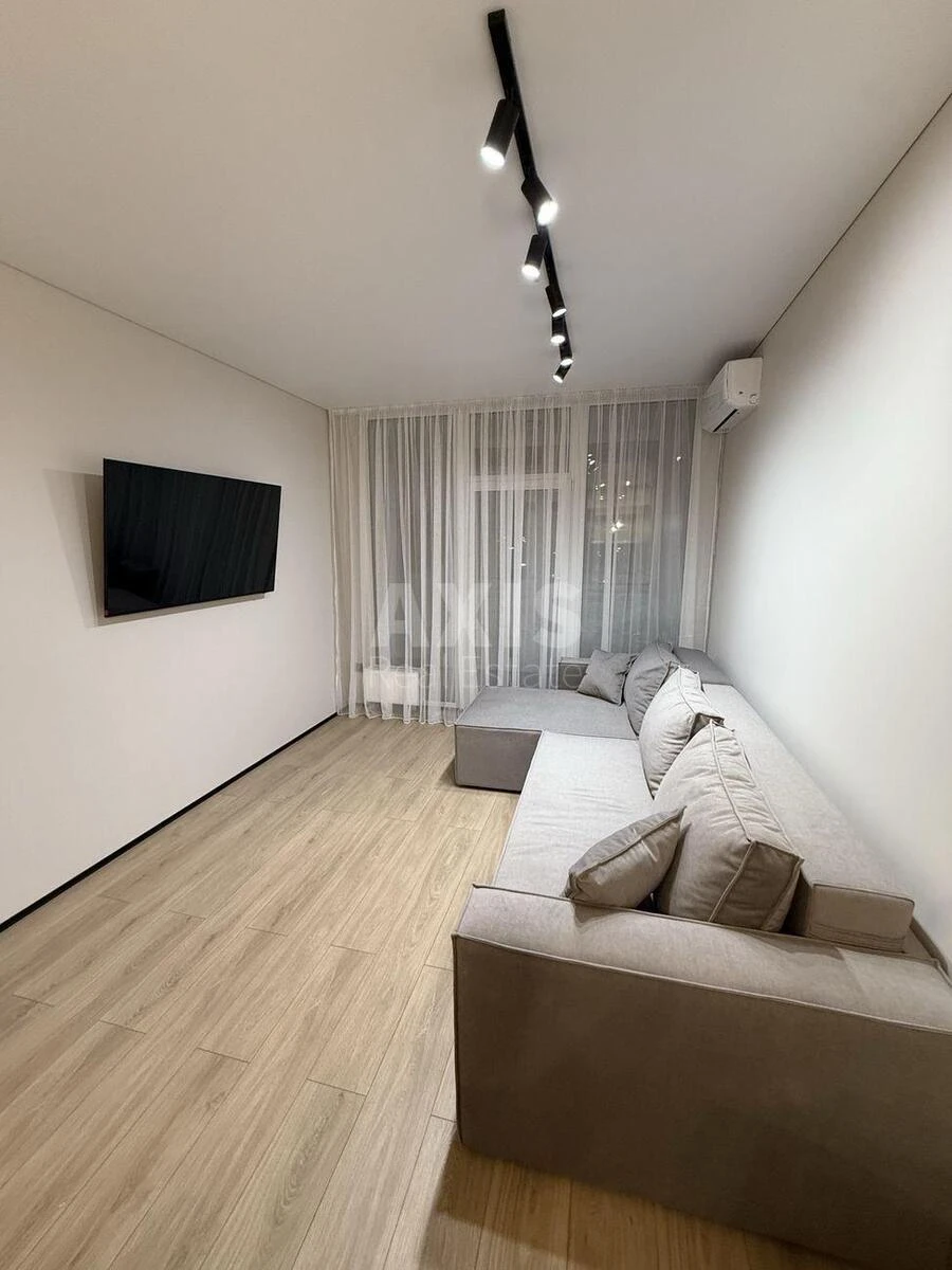 1k apartment pr-t Berestejskij 11Б679613