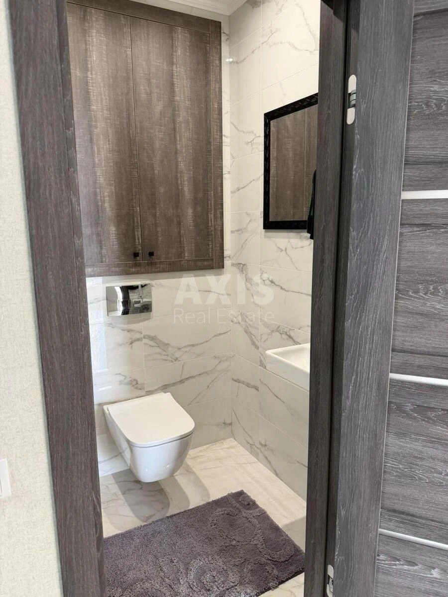 4k apartment nab. Dniprovs'ka 186630311