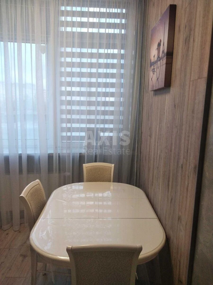 1k apartment pr-t Obolons'kyj 54709101