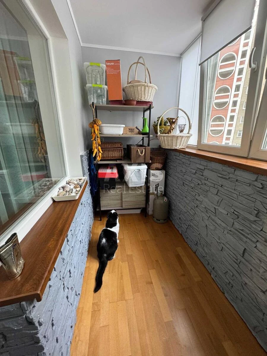 3k apartment pr-t Chervonoyi Kalyny sixty-six A7019913