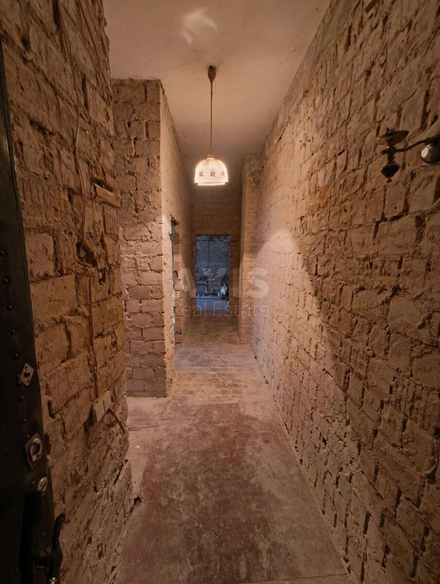 2k apartment vul. Mezhygirs'ka 32684975