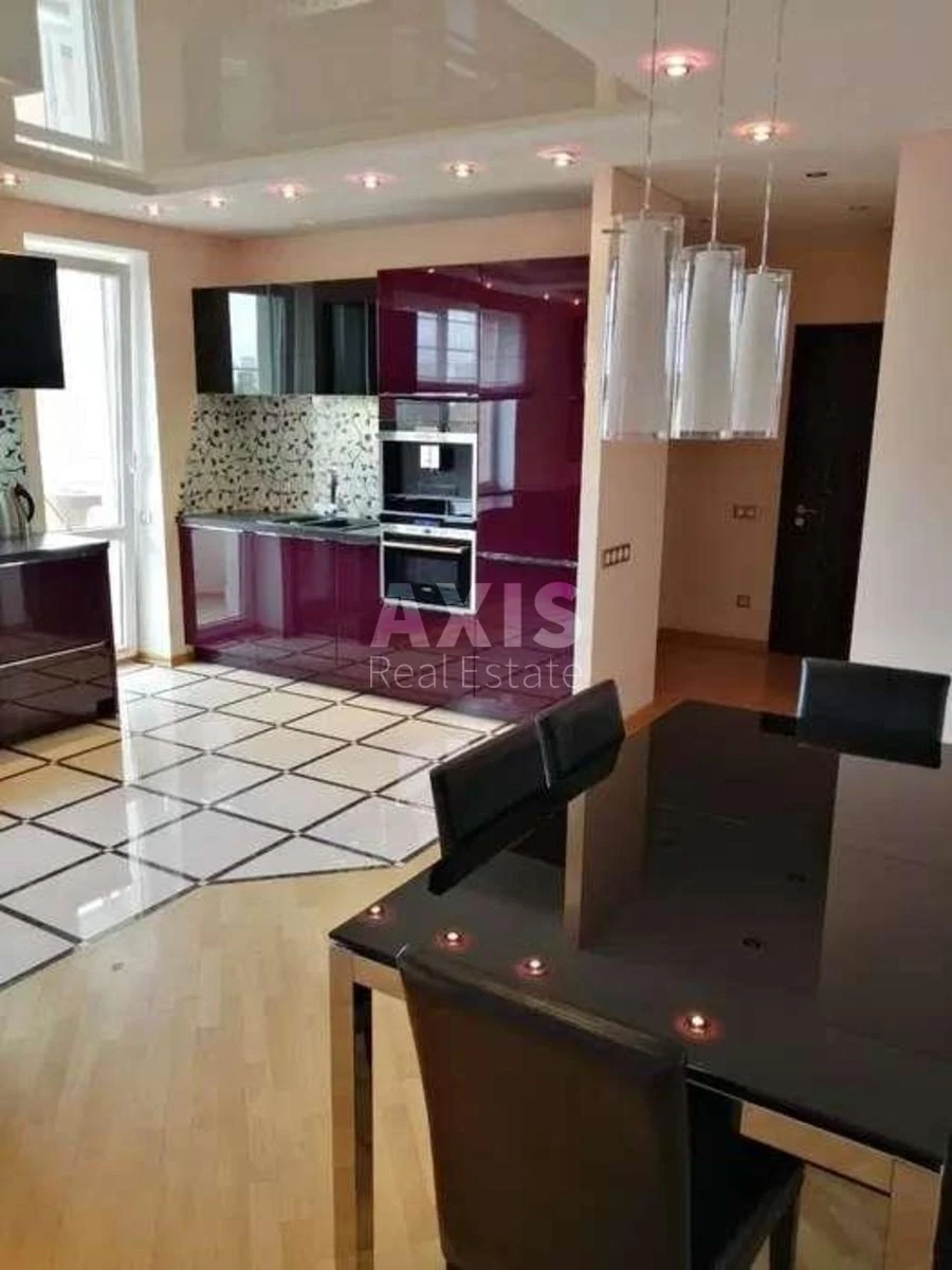 4k apartment vul. Osinnja 3328457