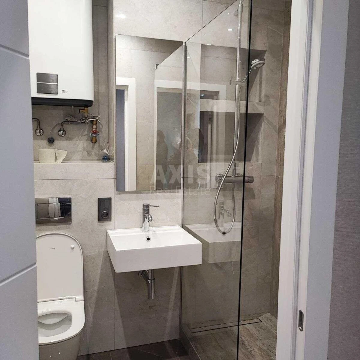 2k apartment pr-t Berestejskij 676702510