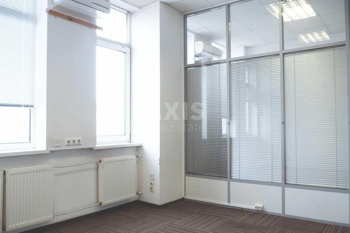 Office vul. Geroi'v Kosmosu 5, 828m26916711