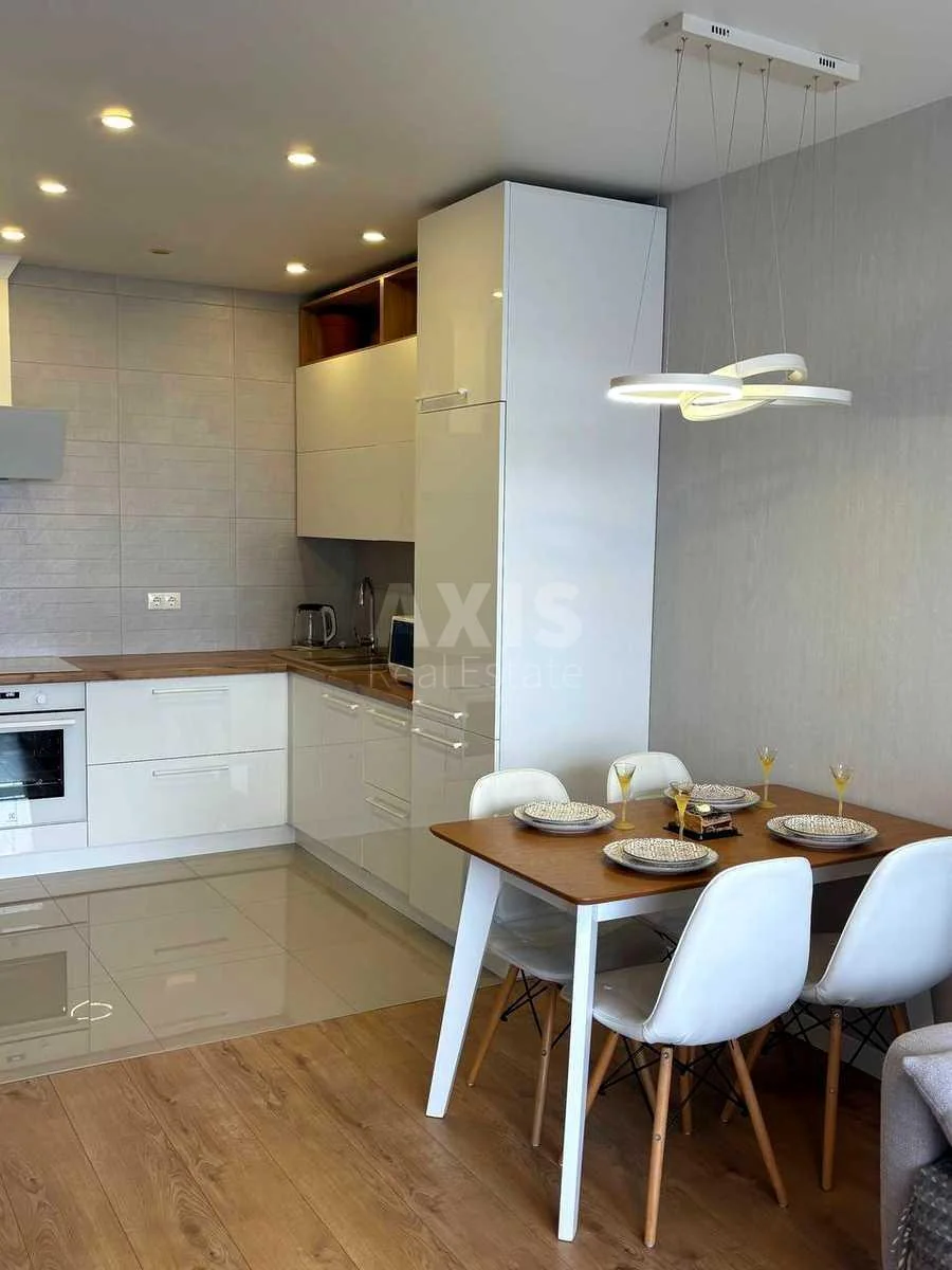 1k apartment vul. Osokors'ka 2А