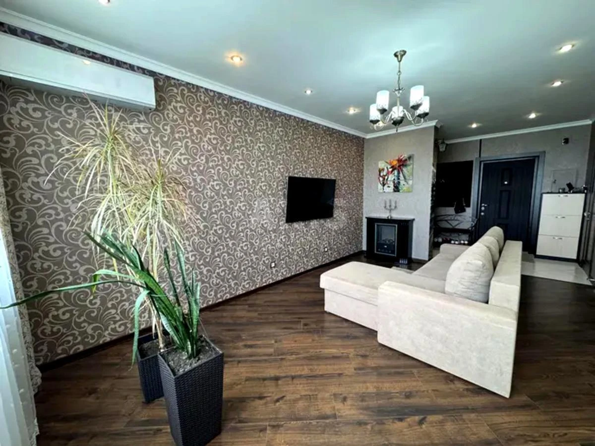 2k apartment pr-t Bazhana Mykoly 8Б640088