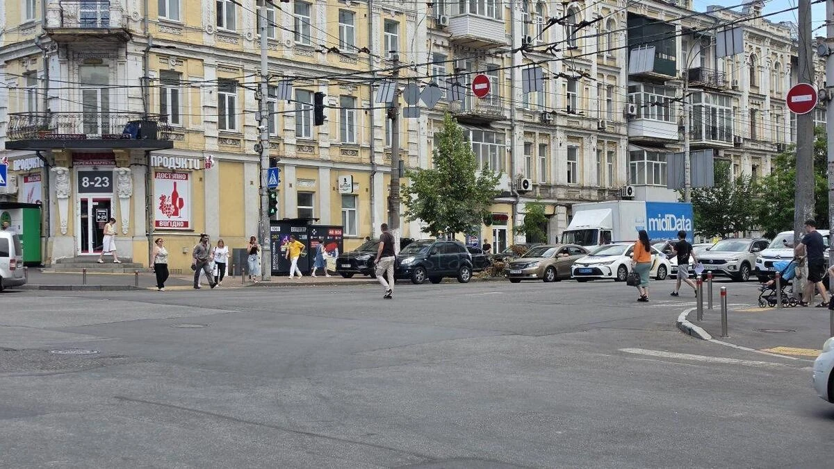 Service object vul. Petljury Symona 11, 158m2710220