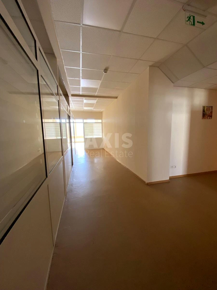 Office vul. Lypkivs'kogo Vasylja Mytropolyta 27/5, 272m2661733