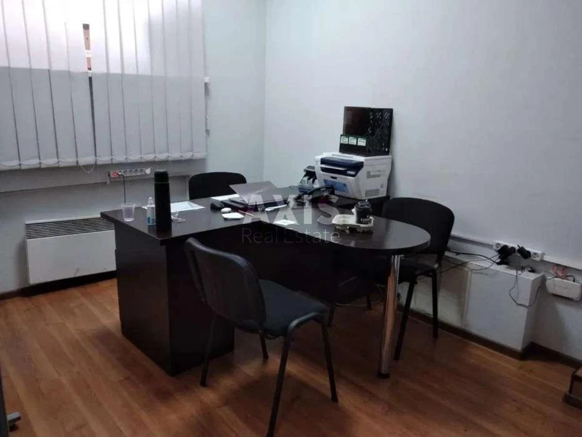 Объект сервиса ул. Антонова Авиаконструктора 2/32, 200м2250551