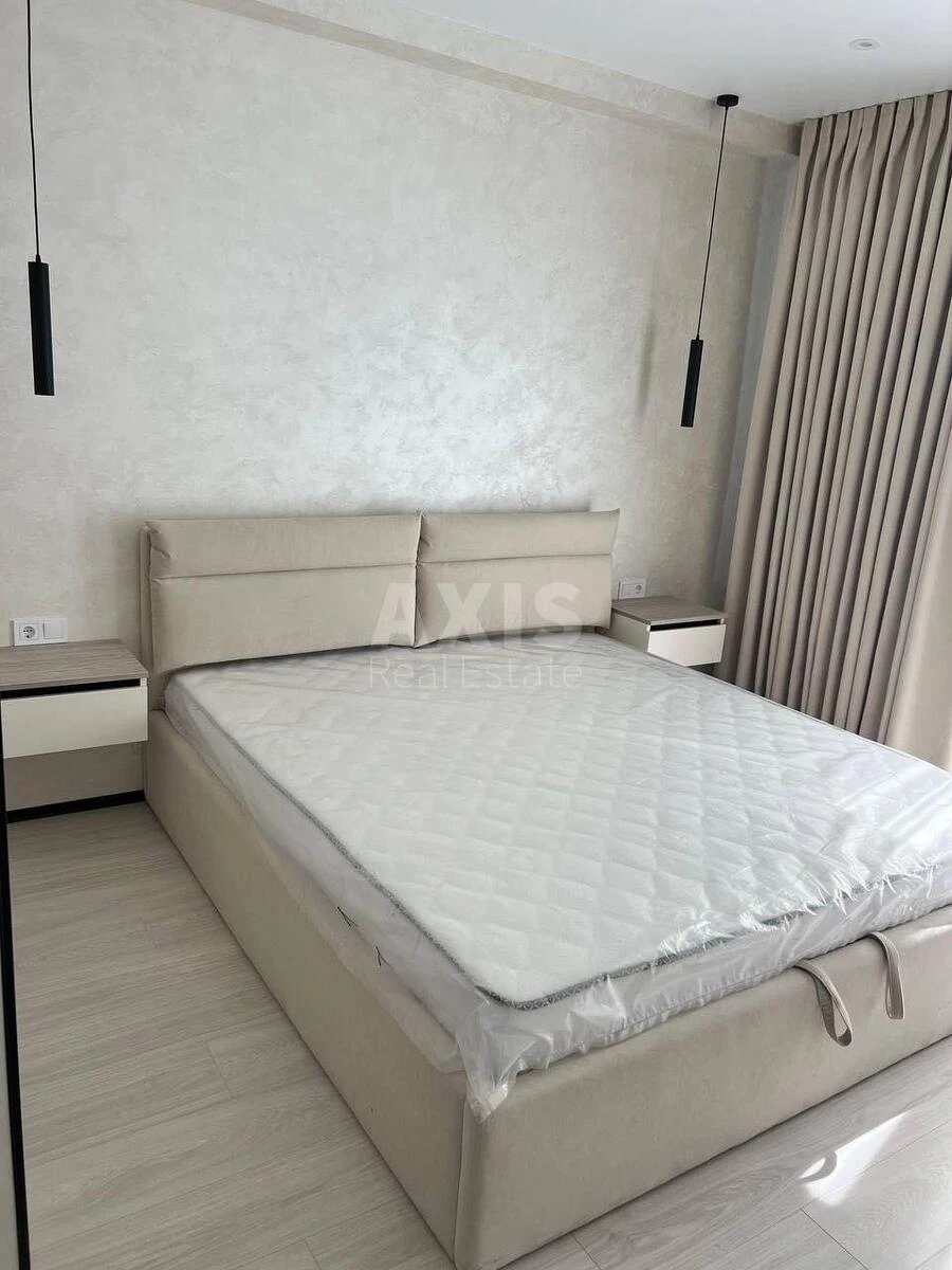 2к квартира ул. Михаила Максимовича 24687877