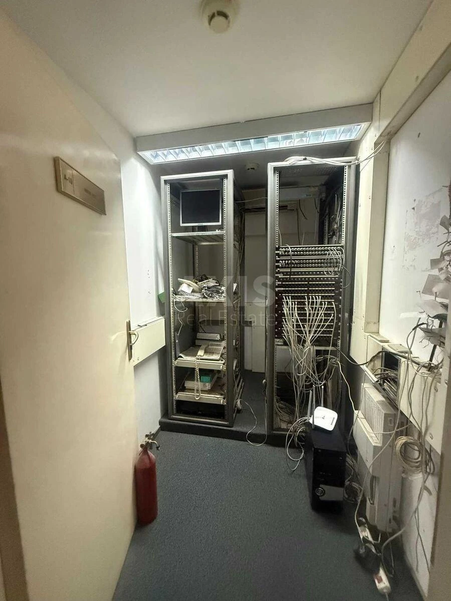 Office vul. Novatoriv 9А, 233m2716839