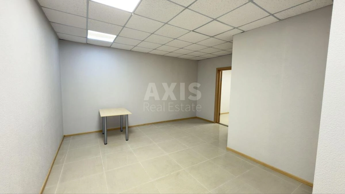 Office vul. Antonovycha 172, 320m2685206