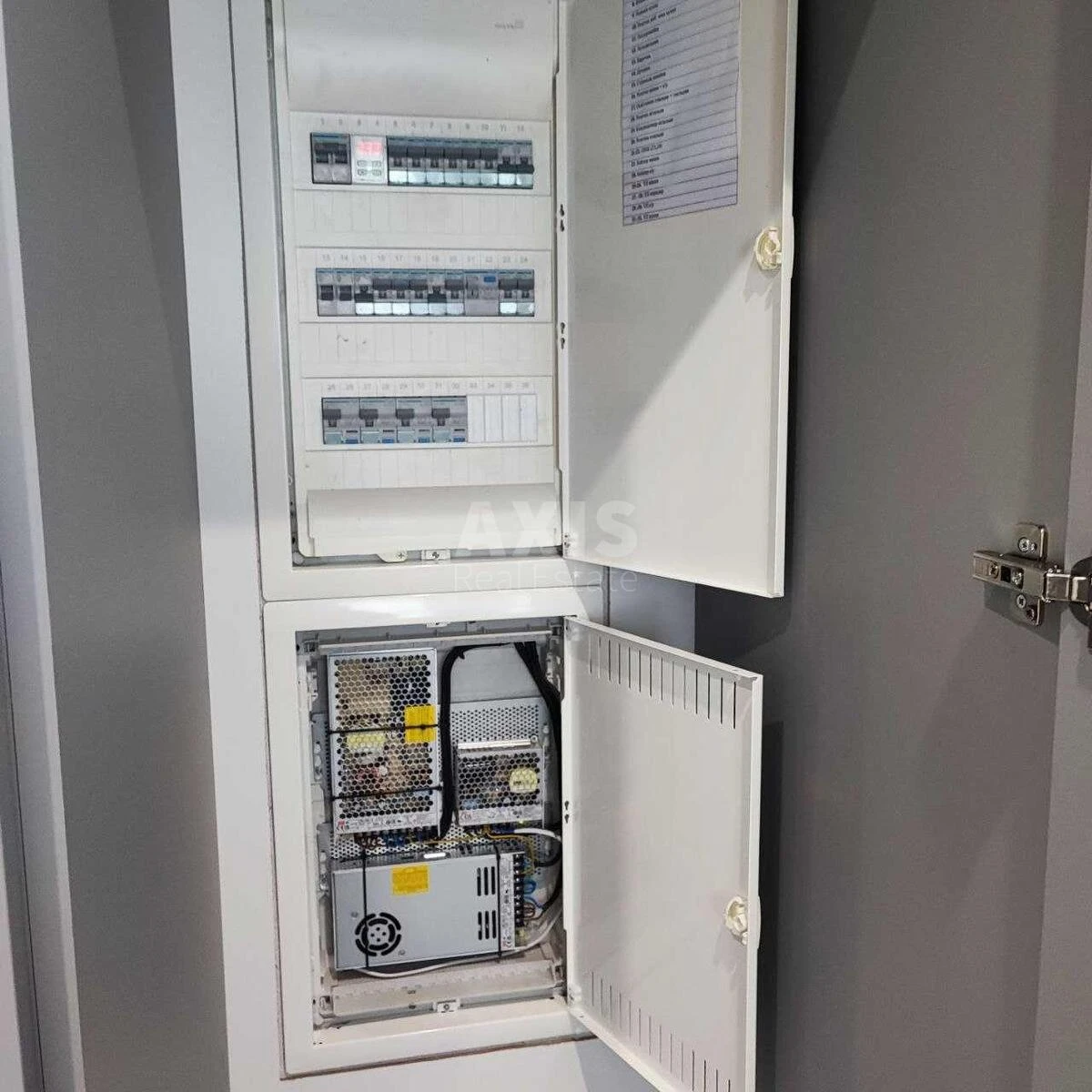 2k apartment pr-t Berestejskij 676702511