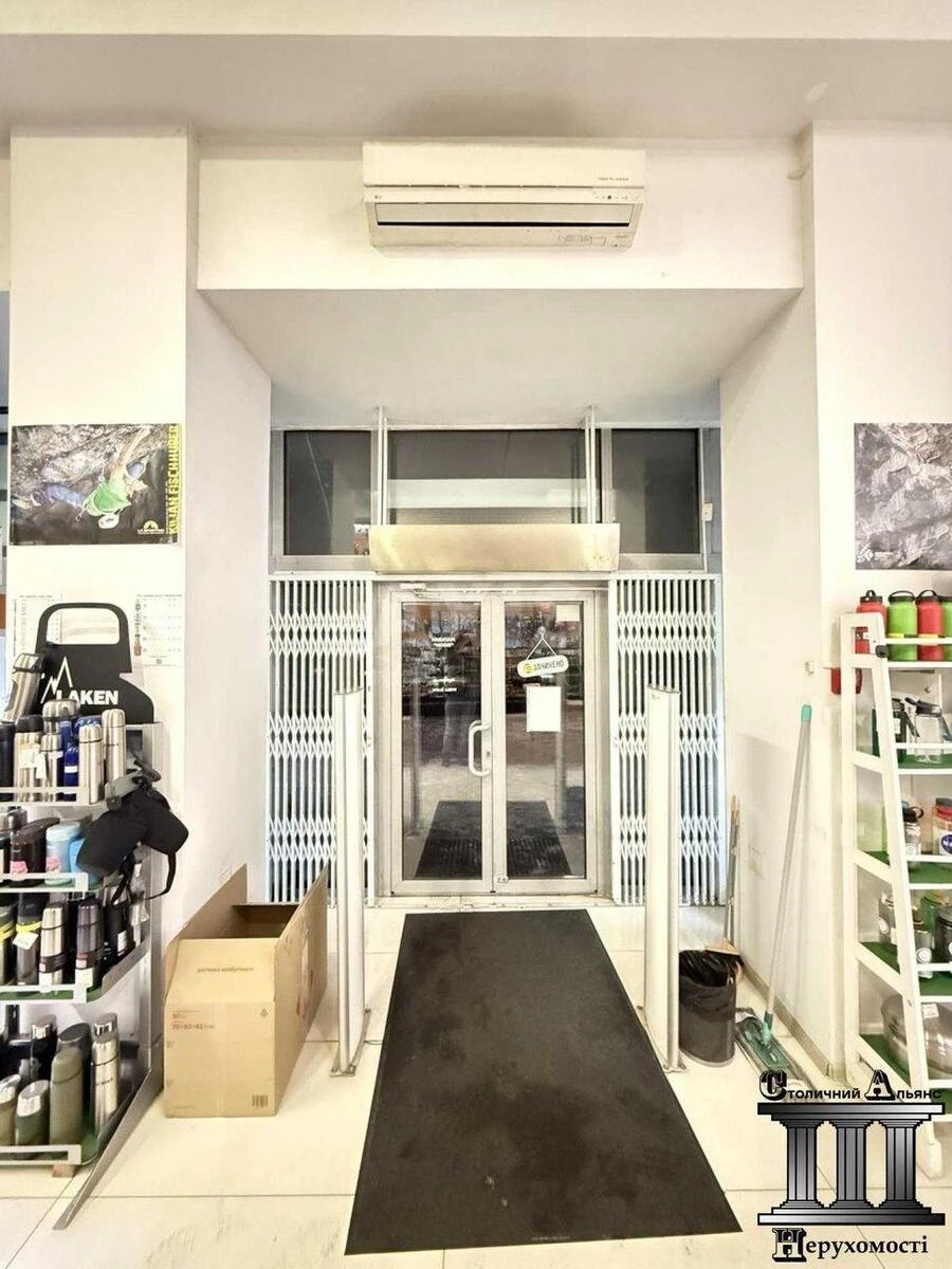 Trade object pr-t Berestejskij 18, 500m2657132