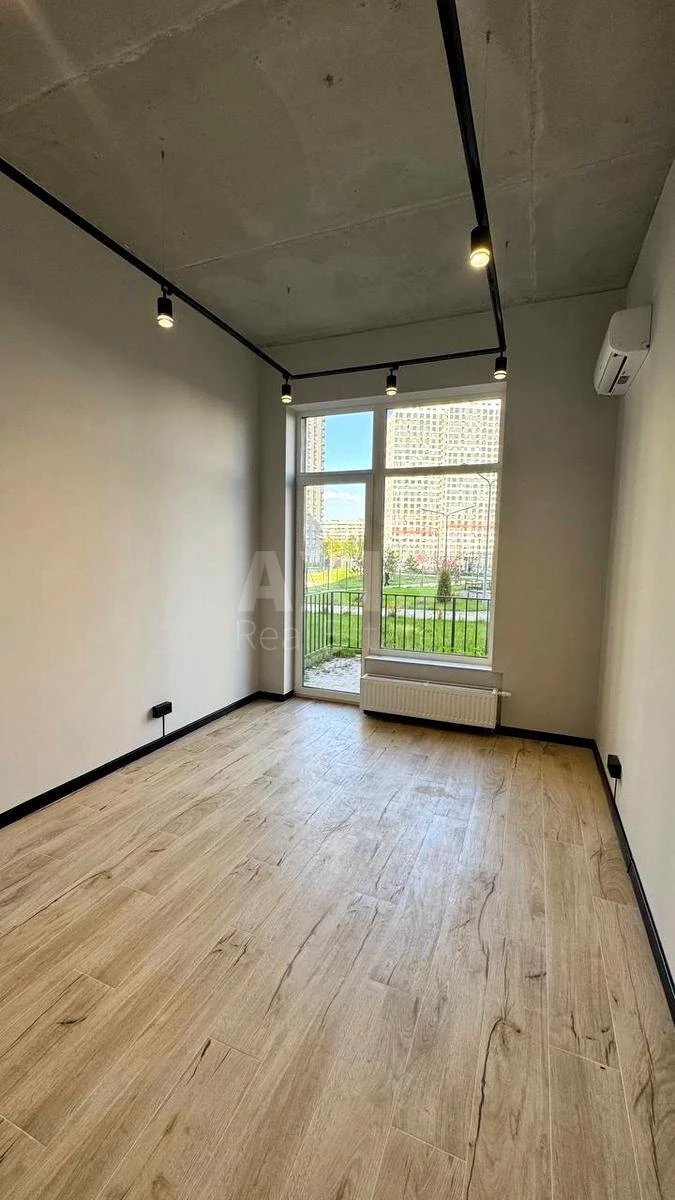 Office vul. Rodyny Kristeriv 16, 50m2657840