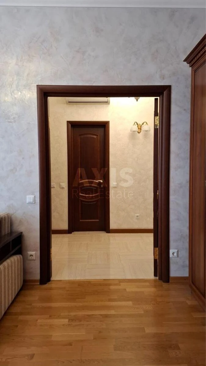 1k apartment vul. Uinstona Cherchillya 43642186