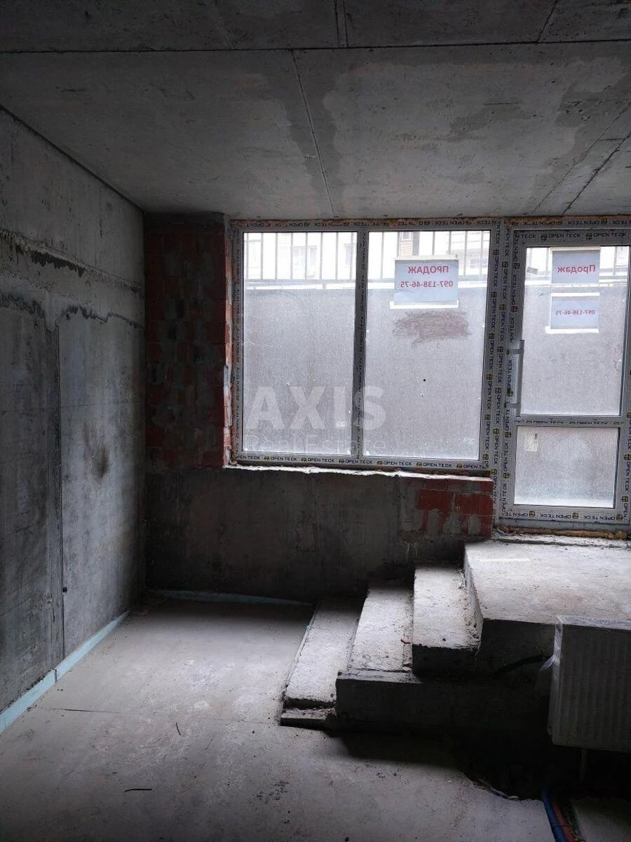 Service object vul. Barbjusa Anri 28А, 78m2600113