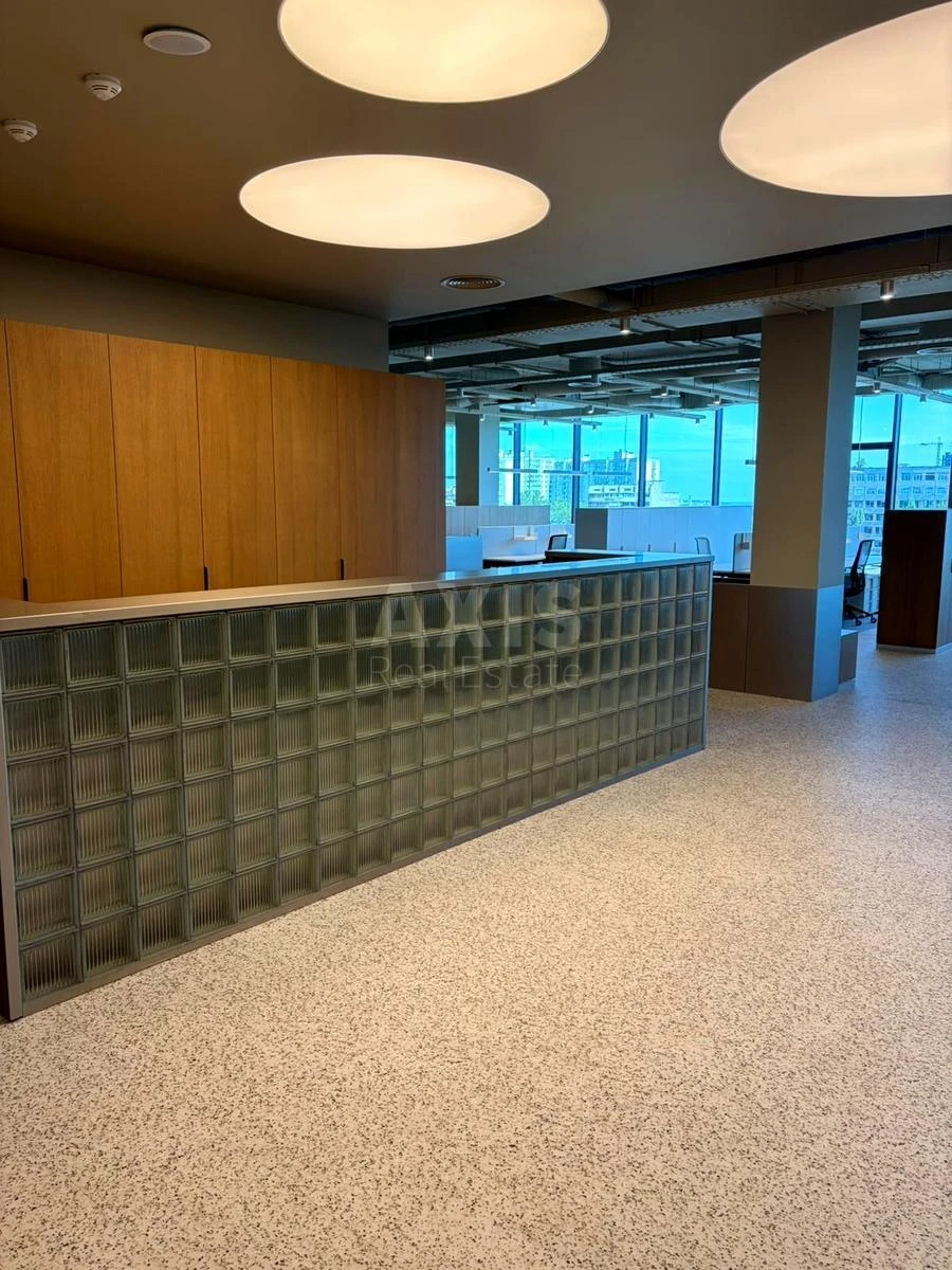 Office vul. Dorogozhyc'ka 3, 591m2705044