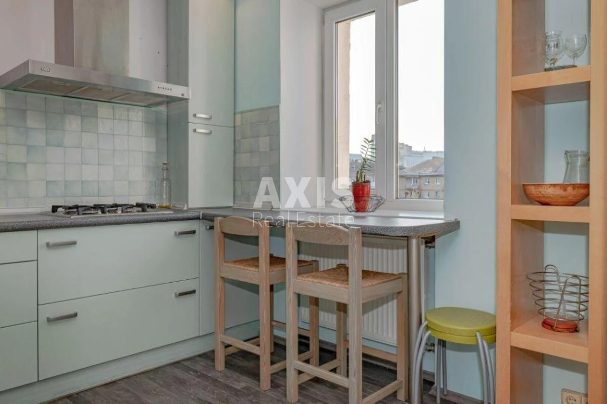 3k apartment vul. Jurkivs'ka 28619370