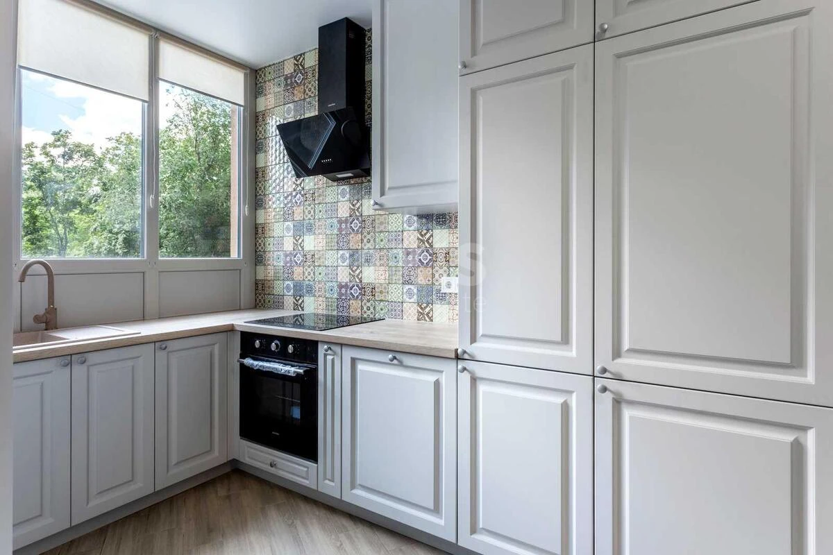 3k apartment vul. Novopol'ova 2, корп. 170706