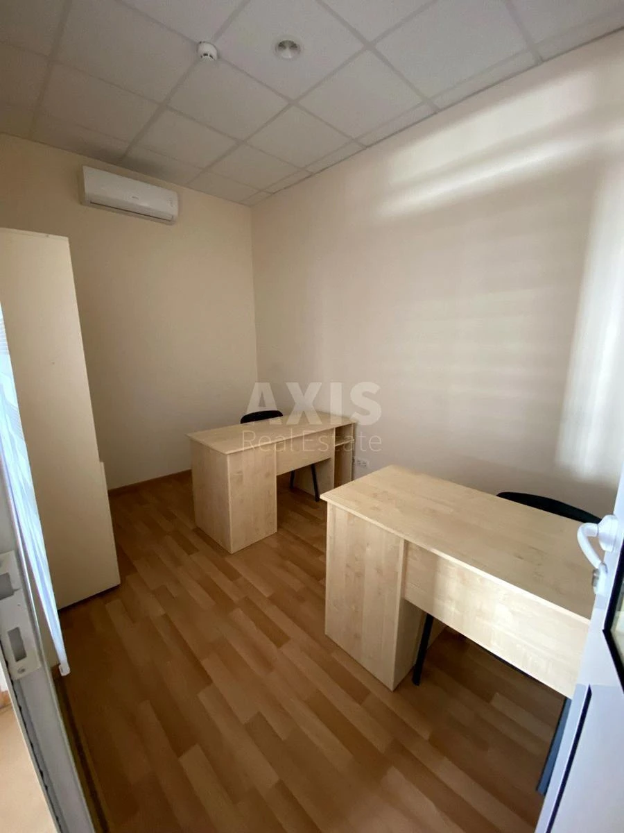 Office vul. Lypkivs'kogo Vasylja Mytropolyta 27/5, 272m2661734